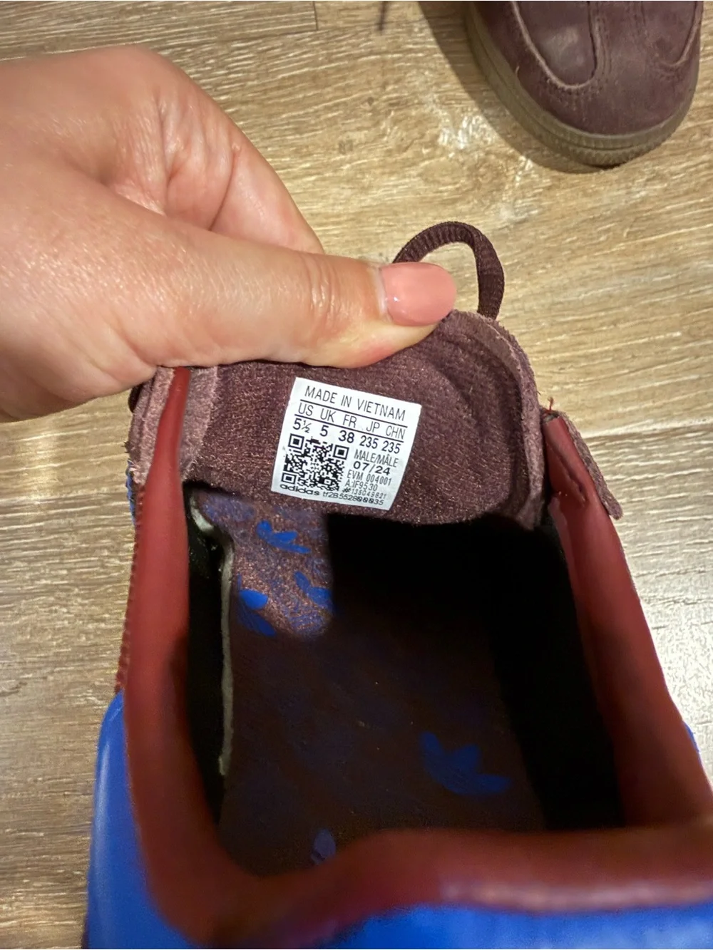 adidas Men's Burgundy Sneakers with Blue Stripes
